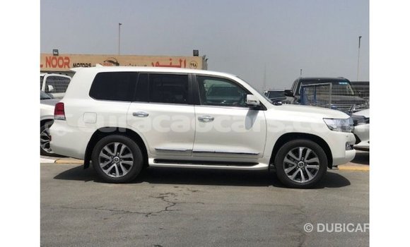 Buy Import Toyota Land Cruiser White Car in Import - Dubai in Curacao Buy Import Toyota Land Cruiser White Car in Import - Dubai in Curacao