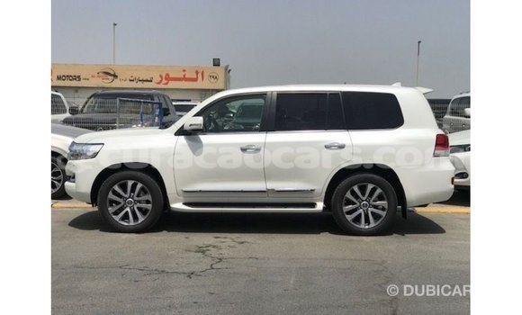 Buy Import Toyota Land Cruiser White Car in Import - Dubai in Curacao Buy Import Toyota Land Cruiser White Car in Import - Dubai in Curacao