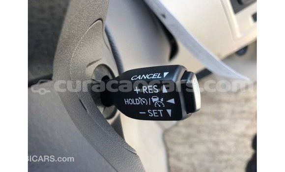 Buy Import Toyota Land Cruiser White Car in Import - Dubai in Curacao Buy Import Toyota Land Cruiser White Car in Import - Dubai in Curacao
