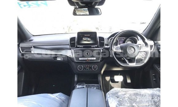 Buy Import Mercedes-Benz 190 (W201) White Car in Import - Dubai in Curacao Buy Import Mercedes-Benz 190 (W201) White Car in Import - Dubai in Curacao