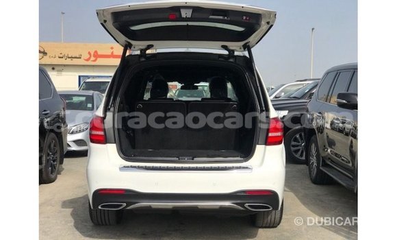 Buy Import Mercedes-Benz 190 (W201) White Car in Import - Dubai in Curacao Buy Import Mercedes-Benz 190 (W201) White Car in Import - Dubai in Curacao