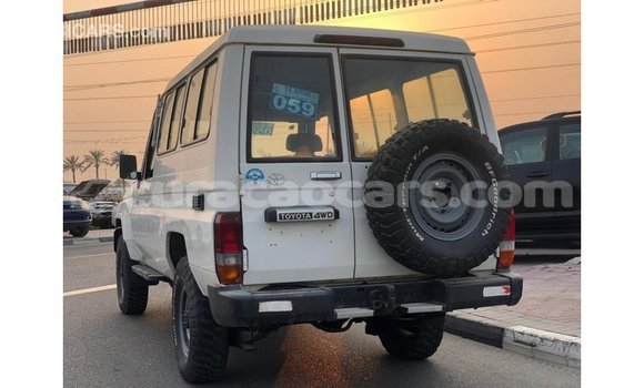 Buy Import Toyota Land Cruiser White Car in Import - Dubai in Curacao Buy Import Toyota Land Cruiser White Car in Import - Dubai in Curacao