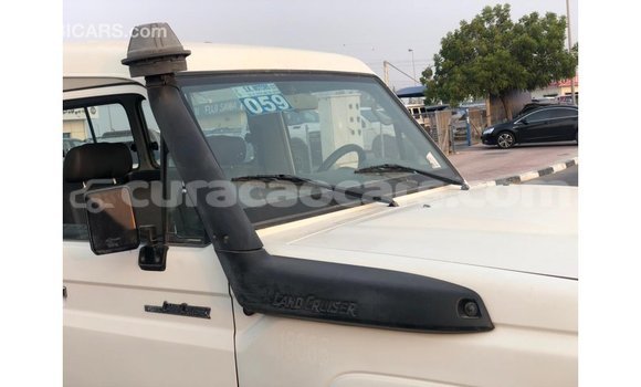 Buy Import Toyota Land Cruiser White Car in Import - Dubai in Curacao Buy Import Toyota Land Cruiser White Car in Import - Dubai in Curacao