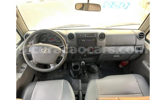 Buy Import Toyota Land Cruiser White Car in Import - Dubai in Curacao Buy Import Toyota Land Cruiser White Car in Import - Dubai in Curacao