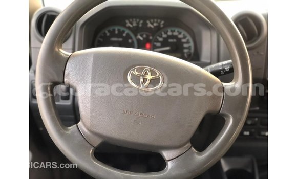 Buy Import Toyota Land Cruiser White Car in Import - Dubai in Curacao Buy Import Toyota Land Cruiser White Car in Import - Dubai in Curacao