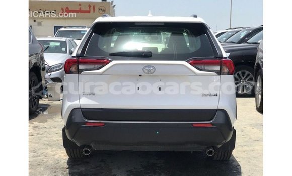 Buy Import Toyota 4Runner White Car in Import - Dubai in Curacao Buy Import Toyota 4Runner White Car in Import - Dubai in Curacao
