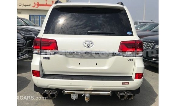 Buy Import Toyota Land Cruiser White Car in Import - Dubai in Curacao Buy Import Toyota Land Cruiser White Car in Import - Dubai in Curacao