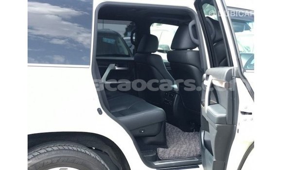 Buy Import Toyota Land Cruiser White Car in Import - Dubai in Curacao Buy Import Toyota Land Cruiser White Car in Import - Dubai in Curacao