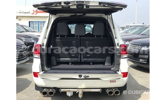 Buy Import Toyota Land Cruiser White Car in Import - Dubai in Curacao Buy Import Toyota Land Cruiser White Car in Import - Dubai in Curacao