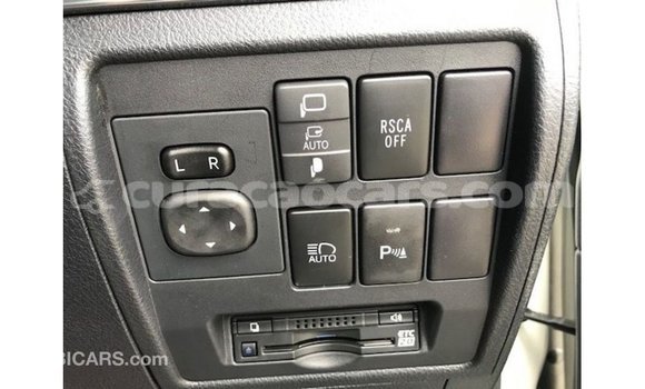 Buy Import Toyota Land Cruiser White Car in Import - Dubai in Curacao Buy Import Toyota Land Cruiser White Car in Import - Dubai in Curacao
