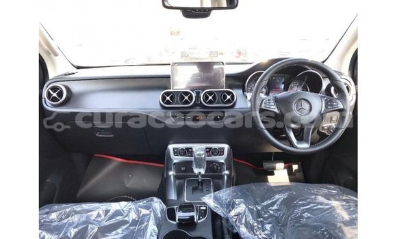 Buy Import Mercedes-Benz 250 Black Car in Import - Dubai in Curacao Buy Import Mercedes-Benz 250 Black Car in Import - Dubai in Curacao