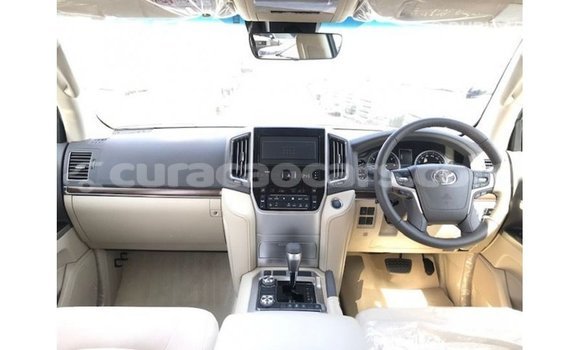 Buy Import Toyota Land Cruiser White Car in Import - Dubai in Curacao Buy Import Toyota Land Cruiser White Car in Import - Dubai in Curacao