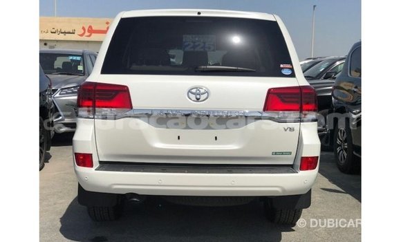 Buy Import Toyota Land Cruiser White Car in Import - Dubai in Curacao Buy Import Toyota Land Cruiser White Car in Import - Dubai in Curacao