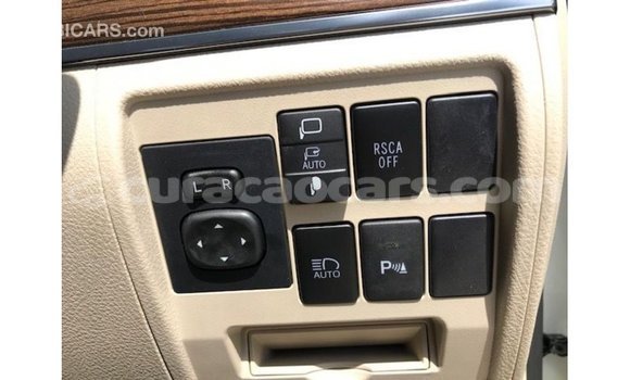 Buy Import Toyota Land Cruiser White Car in Import - Dubai in Curacao Buy Import Toyota Land Cruiser White Car in Import - Dubai in Curacao