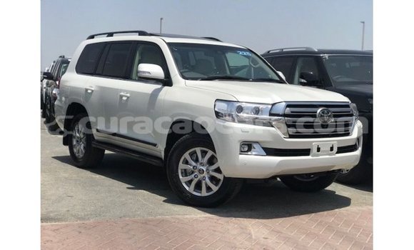 Buy Import Toyota Land Cruiser White Car in Import - Dubai in Curacao Buy Import Toyota Land Cruiser White Car in Import - Dubai in Curacao