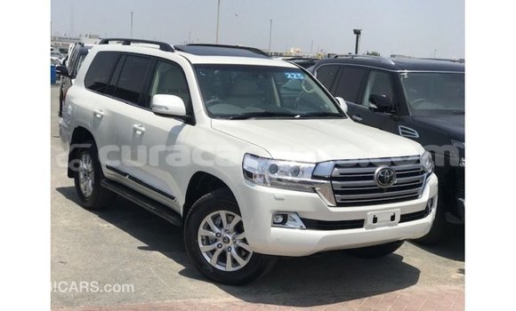 Buy Import Toyota Land Cruiser White Car in Import - Dubai in Curacao Buy Import Toyota Land Cruiser White Car in Import - Dubai in Curacao
