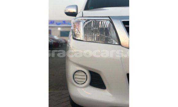 Buy Import Toyota Hilux White Car in Import - Dubai in Curacao Buy Import Toyota Hilux White Car in Import - Dubai in Curacao