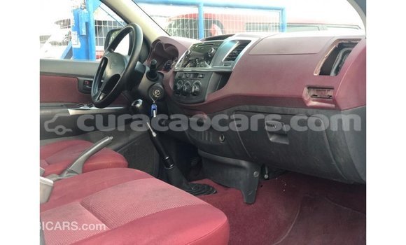 Buy Import Toyota Hilux White Car in Import - Dubai in Curacao Buy Import Toyota Hilux White Car in Import - Dubai in Curacao