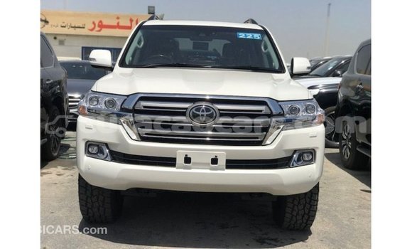 Buy Import Toyota Land Cruiser White Car in Import - Dubai in Curacao Buy Import Toyota Land Cruiser White Car in Import - Dubai in Curacao