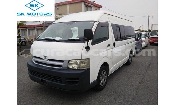 Buy Import Toyota Hiace White Car in Import - Dubai in Curacao