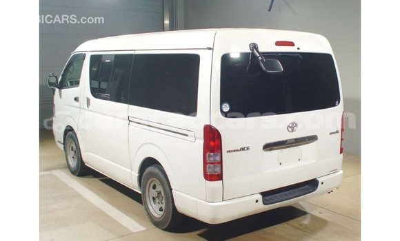 Buy Import Toyota Hiace White Car in Import - Dubai in Curacao Buy Import Toyota Hiace White Car in Import - Dubai in Curacao