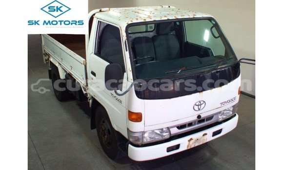 Buy Import Toyota Dyna White Car in Import - Dubai in Curacao
