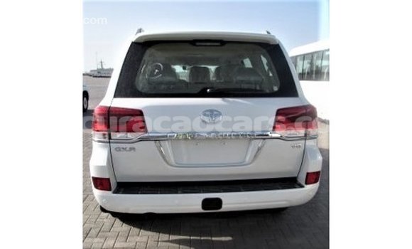 Buy Import Toyota Land Cruiser White Car in Import - Dubai in Curacao Buy Import Toyota Land Cruiser White Car in Import - Dubai in Curacao