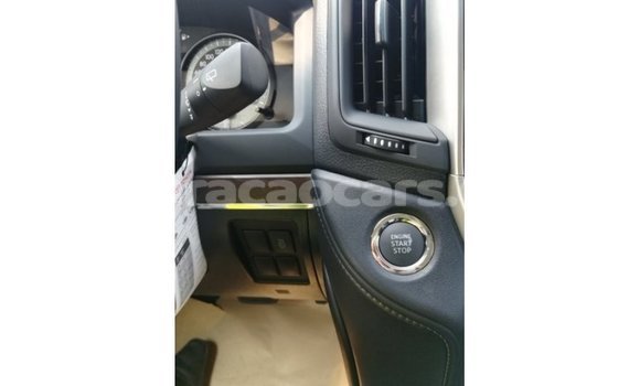 Buy Import Toyota Land Cruiser White Car in Import - Dubai in Curacao Buy Import Toyota Land Cruiser White Car in Import - Dubai in Curacao