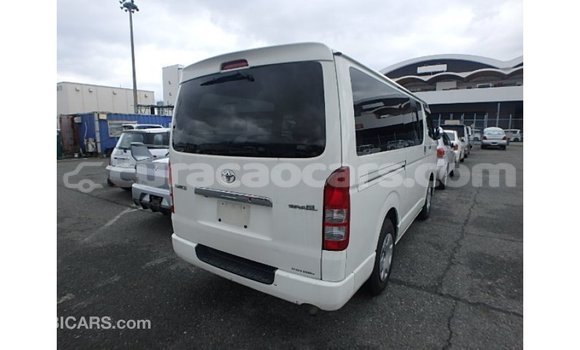 Buy Import Toyota Hiace White Car in Import - Dubai in Curacao Buy Import Toyota Hiace White Car in Import - Dubai in Curacao
