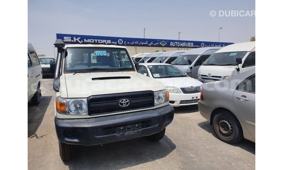 Buy Import Toyota Land Cruiser White Car in Import - Dubai in Curacao Buy Import Toyota Land Cruiser White Car in Import - Dubai in Curacao