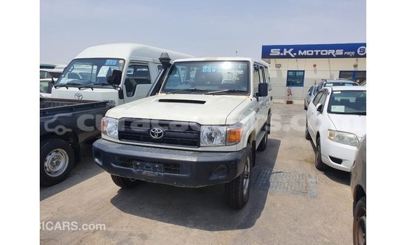 Buy Import Toyota Land Cruiser White Car in Import - Dubai in Curacao Buy Import Toyota Land Cruiser White Car in Import - Dubai in Curacao