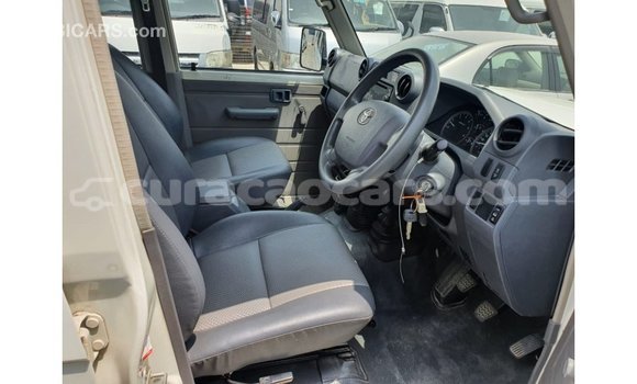 Buy Import Toyota Land Cruiser White Car in Import - Dubai in Curacao Buy Import Toyota Land Cruiser White Car in Import - Dubai in Curacao