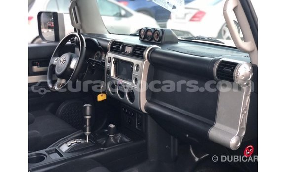 Buy Import Toyota FJ Cruiser White Car in Import - Dubai in Curacao Buy Import Toyota FJ Cruiser White Car in Import - Dubai in Curacao