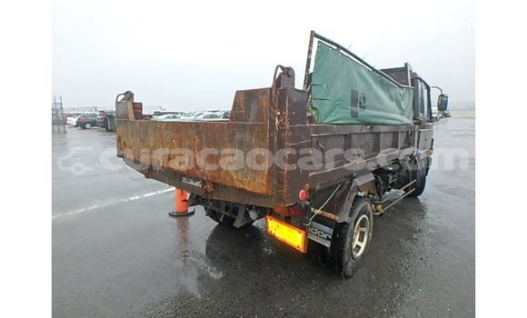 Buy Import Nissan Evalia Brown Truck in Import - Dubai in Curacao Buy Import Nissan Evalia Brown Truck in Import - Dubai in Curacao