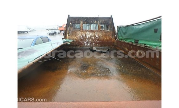 Buy Import Nissan Evalia Brown Truck in Import - Dubai in Curacao Buy Import Nissan Evalia Brown Truck in Import - Dubai in Curacao