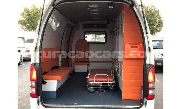Buy Import Toyota Hiace White Car in Import - Dubai in Curacao Buy Import Toyota Hiace White Car in Import - Dubai in Curacao