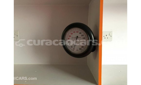 Buy Import Toyota Hiace White Car in Import - Dubai in Curacao Buy Import Toyota Hiace White Car in Import - Dubai in Curacao