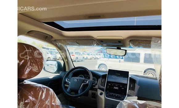 Buy Import Toyota Land Cruiser White Car in Import - Dubai in Curacao Buy Import Toyota Land Cruiser White Car in Import - Dubai in Curacao