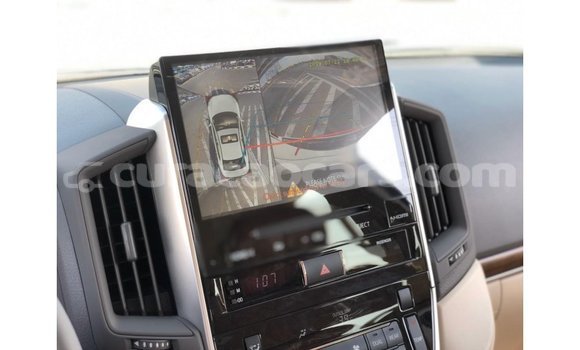 Buy Import Toyota Land Cruiser White Car in Import - Dubai in Curacao Buy Import Toyota Land Cruiser White Car in Import - Dubai in Curacao