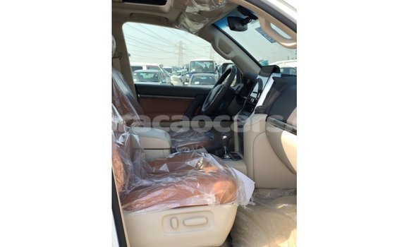 Buy Import Toyota Land Cruiser White Car in Import - Dubai in Curacao Buy Import Toyota Land Cruiser White Car in Import - Dubai in Curacao