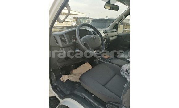 Buy Import Toyota Hiace White Car in Import - Dubai in Curacao Buy Import Toyota Hiace White Car in Import - Dubai in Curacao