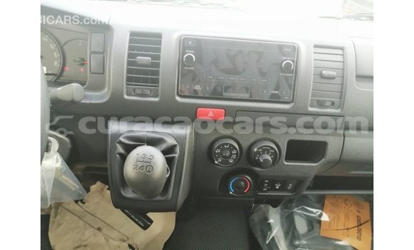 Buy Import Toyota Hiace White Car in Import - Dubai in Curacao Buy Import Toyota Hiace White Car in Import - Dubai in Curacao