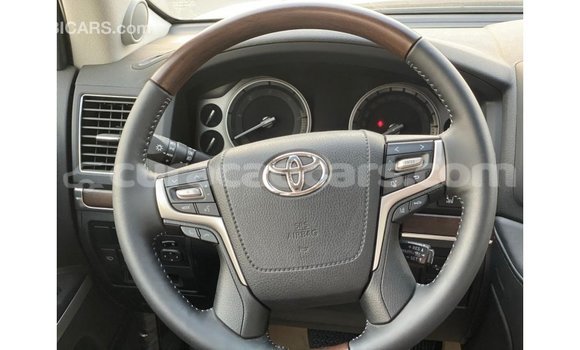 Buy Import Toyota Land Cruiser White Car in Import - Dubai in Curacao Buy Import Toyota Land Cruiser White Car in Import - Dubai in Curacao