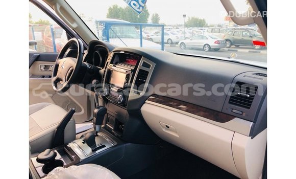 Buy Import Mitsubishi Pajero White Car in Import - Dubai in Curacao Buy Import Mitsubishi Pajero White Car in Import - Dubai in Curacao