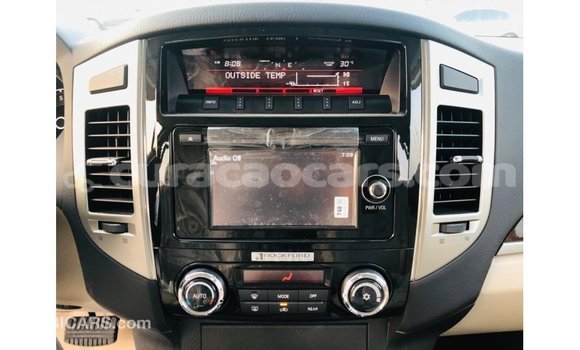 Buy Import Mitsubishi Pajero White Car in Import - Dubai in Curacao Buy Import Mitsubishi Pajero White Car in Import - Dubai in Curacao