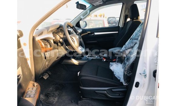 Buy Import Toyota Hilux White Car in Import - Dubai in Curacao Buy Import Toyota Hilux White Car in Import - Dubai in Curacao