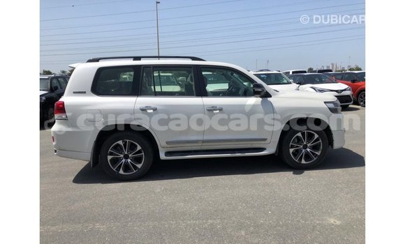 Buy Import Toyota Land Cruiser White Car in Import - Dubai in Curacao Buy Import Toyota Land Cruiser White Car in Import - Dubai in Curacao