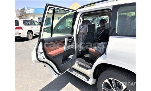 Buy Import Toyota Land Cruiser White Car in Import - Dubai in Curacao Buy Import Toyota Land Cruiser White Car in Import - Dubai in Curacao
