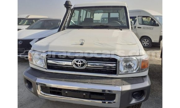 Buy Import Toyota Land Cruiser White Car in Import - Dubai in Curacao Buy Import Toyota Land Cruiser White Car in Import - Dubai in Curacao