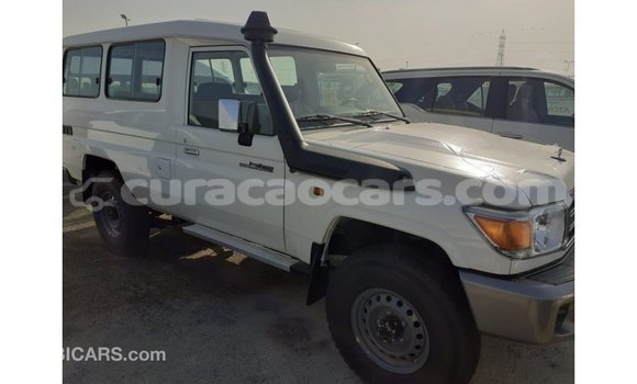 Buy Import Toyota Land Cruiser White Car in Import - Dubai in Curacao Buy Import Toyota Land Cruiser White Car in Import - Dubai in Curacao